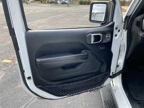 Used 2019 Jeep Wrangler Unlimited Sport S image 10
