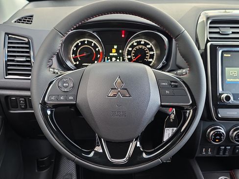 New 2026 Mitsubishi Outlander Sport LE AWD/4WD image 12