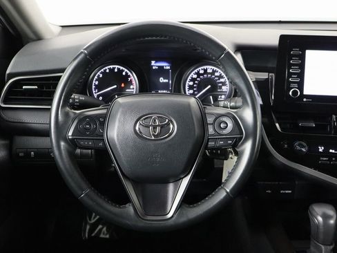 Used 2023 Toyota Camry SE image 7