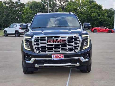 New 2026 GMC Yukon Denali RWD image 2