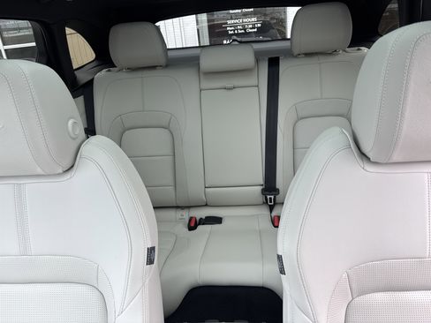 Certified 2025 Jaguar F-PACE R-Dynamic S image 29