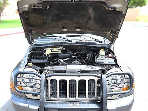 Used 2006 Jeep Liberty Sport AWD/4WD image 36