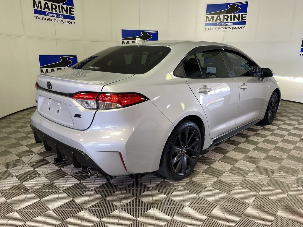 Used 2024 Toyota Corolla SE FWD image 16
