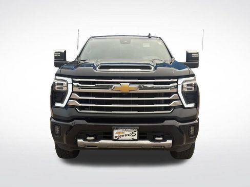 Certified 2024 Chevrolet Silverado 2500 High Country w/ Z71 Off-Road Package AWD/4WD image 10