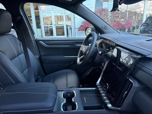 New 2026 GMC Acadia Elevation image 33