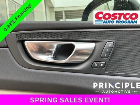 New 2026 Volvo XC60 B5 Plus w/ Protection Package Premier AWD/4WD image 28