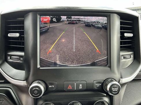 Used 2024 RAM 2500 Big Horn AWD/4WD image 15