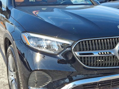 Used 2026 Mercedes-Benz GLC 300 4MATIC image 9