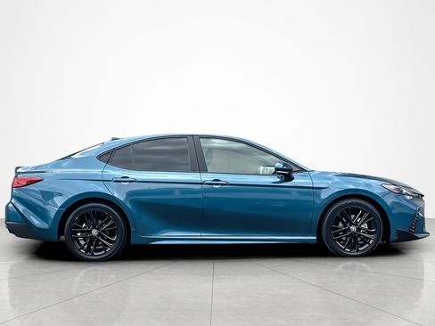 Certified 2025 Toyota Camry SE w/ Convenience Package FWD image 6