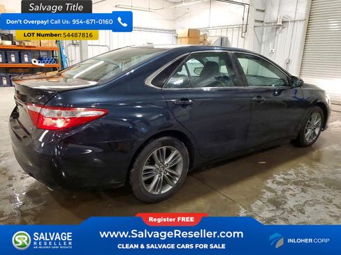 Used 2017 Toyota Camry SE FWD image 4