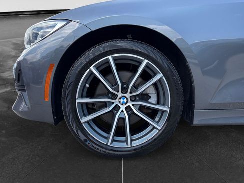 Used 2019 BMW 330i xDrive Sedan w/ Premium Package AWD/4WD image 9