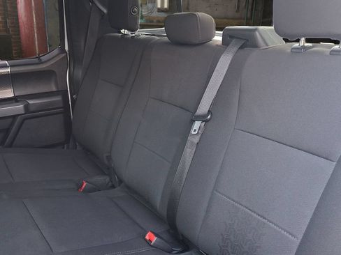 Used 2018 Ford F150 XLT w/ Equipment Group 302A Luxury AWD/4WD image 11