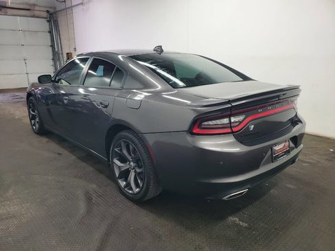 Used 2019 Dodge Charger SXT w/ Plus Group RWD image 5