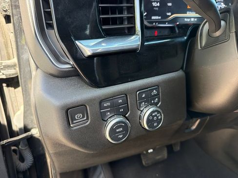 Used 2024 GMC Sierra 1500 Elevation w/ Elevation Premium Package AWD/4WD image 14