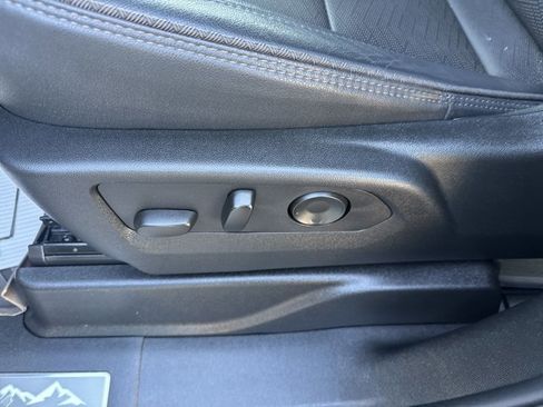 Used 2024 Chevrolet Tahoe High Country image 16