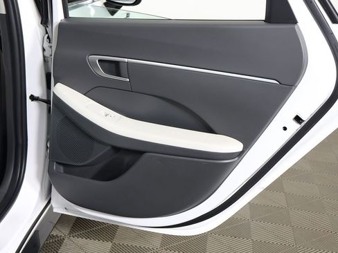 Used 2025 Hyundai Sonata SEL FWD image 25