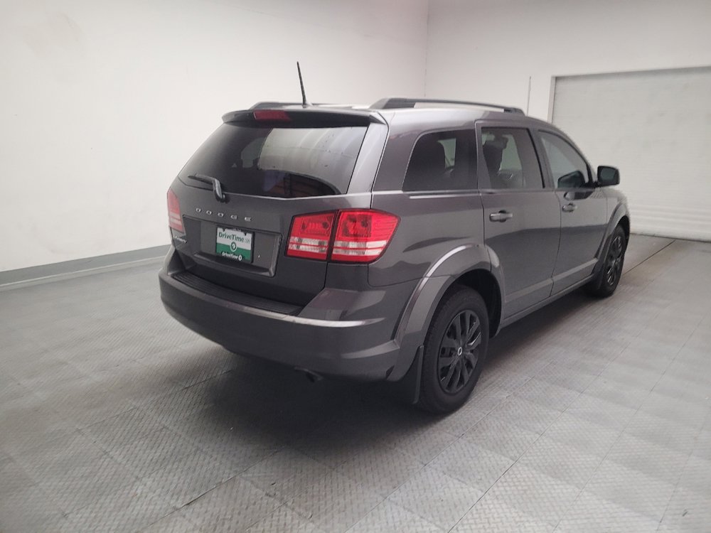 Used 2018 Dodge Journey SE w/ Mopar All Weather Group FWD image 9