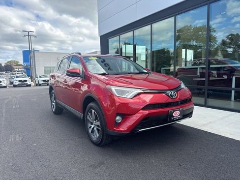 Used 2016 Toyota RAV4 XLE image 1