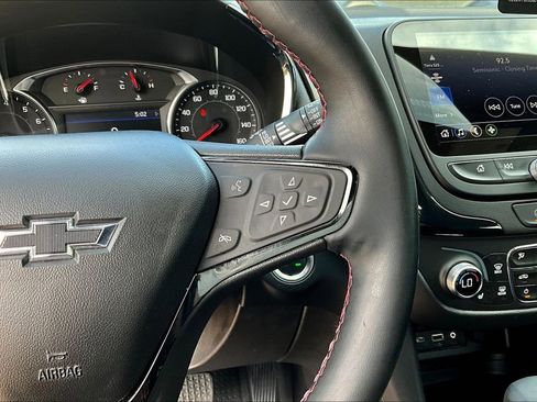 Used 2024 Chevrolet Equinox RS FWD image 13