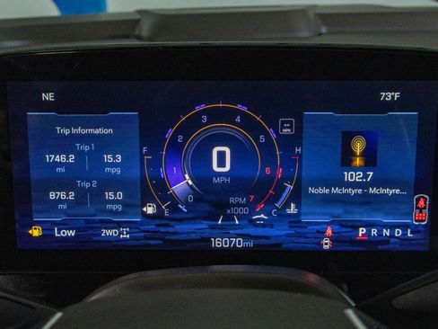 Used 2025 Chevrolet Tahoe LS image 15