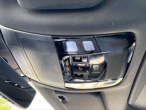 Used 2025 Lexus RX 350 Premium Plus w/ Convenience Package FWD image 32