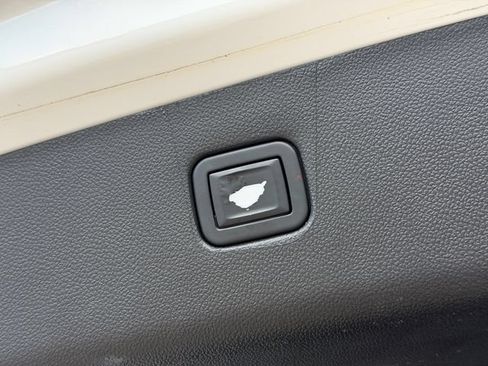 Certified 2021 Chevrolet Blazer LT FWD image 15