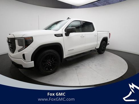 Used 2024 GMC Sierra 1500 Elevation image 1