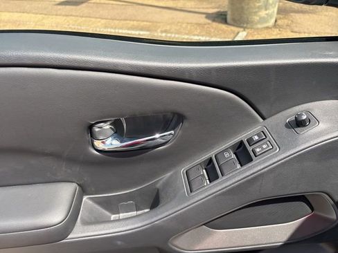 New 2025 Nissan Frontier SV w/ SV Convenience Package image 11