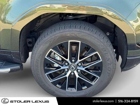 Used 2025 Lexus GX 550 w/ Accessory Package (2T) AWD/4WD image 7