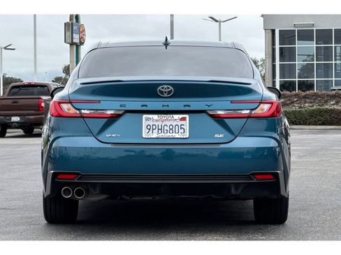 Certified 2025 Toyota Camry SE image 5