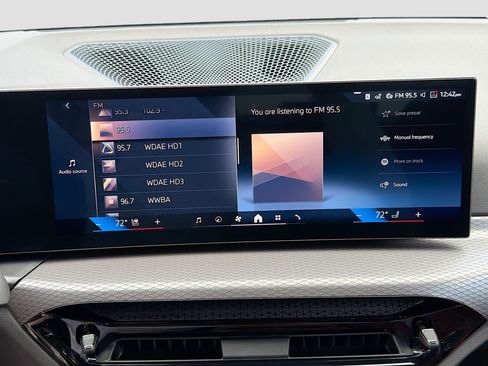 New 2026 BMW 330i Sedan w/ M Sport Package image 32