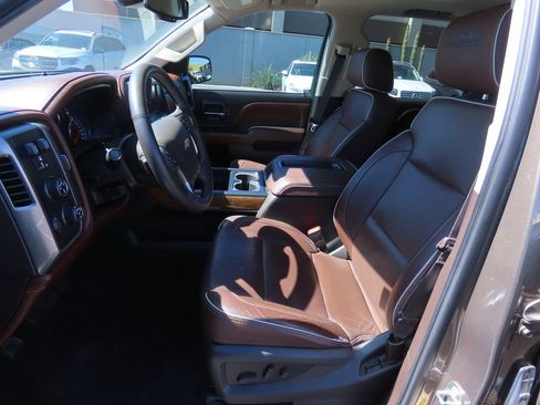 Used 2015 Chevrolet Silverado 1500 High Country image 10