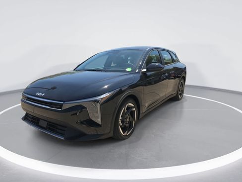 New 2026 Kia K4 EX FWD image 4