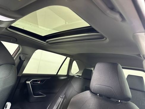 Used 2023 Toyota RAV4 XLE w/ Convenience Package image 11