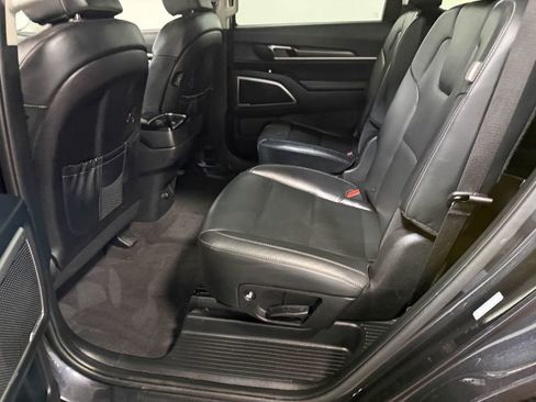 Used 2025 Kia Telluride S AWD/4WD image 46