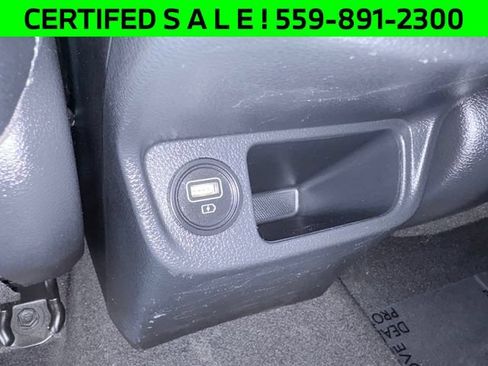 Certified 2021 Kia Seltos SX w/ SX Sunroof Package AWD/4WD image 9