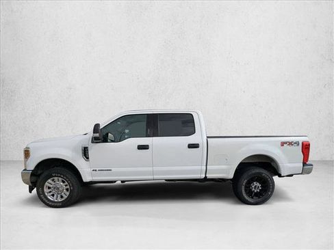 Used 2019 Ford F250 XLT w/ FX4 Off-Road Package image 8