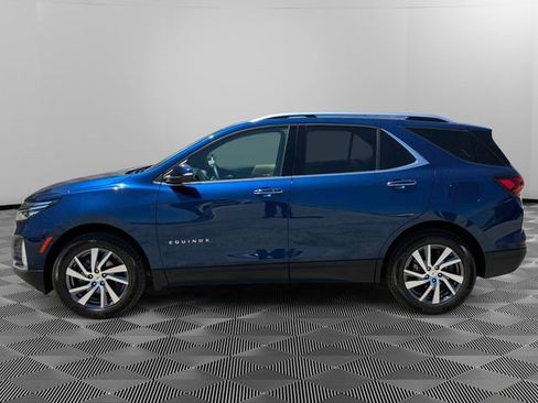 Used 2022 Chevrolet Equinox Premier AWD/4WD image 2