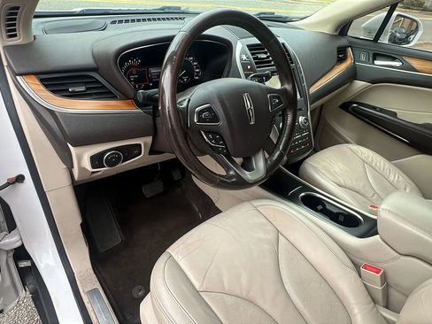 Used 2017 Lincoln MKC Select w/ Select Plus Package image 24