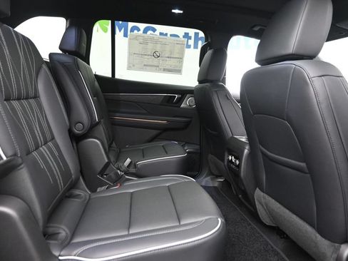 New 2026 Buick Enclave Avenir w/ Super Cruise Package AWD/4WD image 10