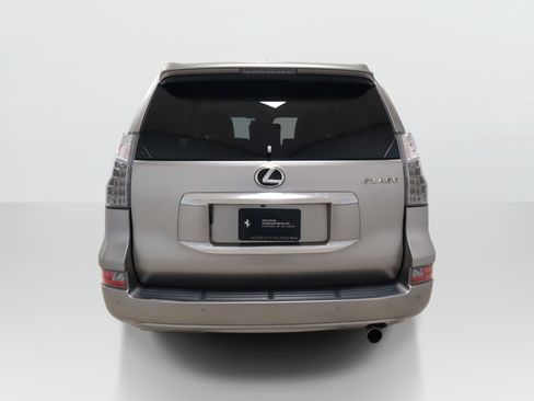 Used 2020 Lexus GX 460 Premium w/ Premium Package AWD/4WD image 4