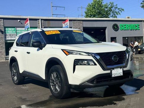 Used 2021 Nissan Rogue S FWD image 3
