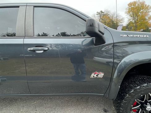 Used 2019 Chevrolet Silverado 1500 RST w/ All-Star Edition image 14