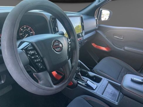 Used 2025 Nissan Frontier Pro-X w/ Pro Convenience Package RWD image 12