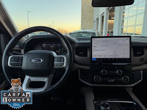 Used 2024 Ford Expedition Max Limited image 6