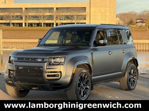 Used 2025 Land Rover Defender 110 image 1