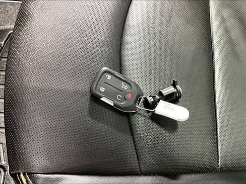 Used 2022 GMC Terrain AT4 w/ Infotainment Package II AWD/4WD image 32
