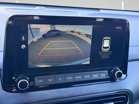 Used 2023 Hyundai Kona Limited image 15