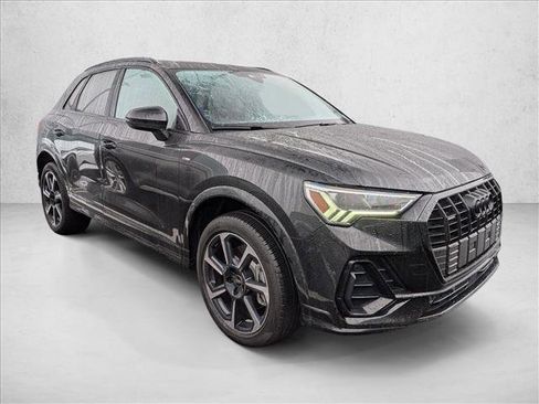 Certified 2025 Audi Q3 2.0T Premium Plus w/ Premium Plus Package image 2