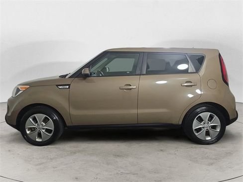 Used 2015 Kia Soul image 2